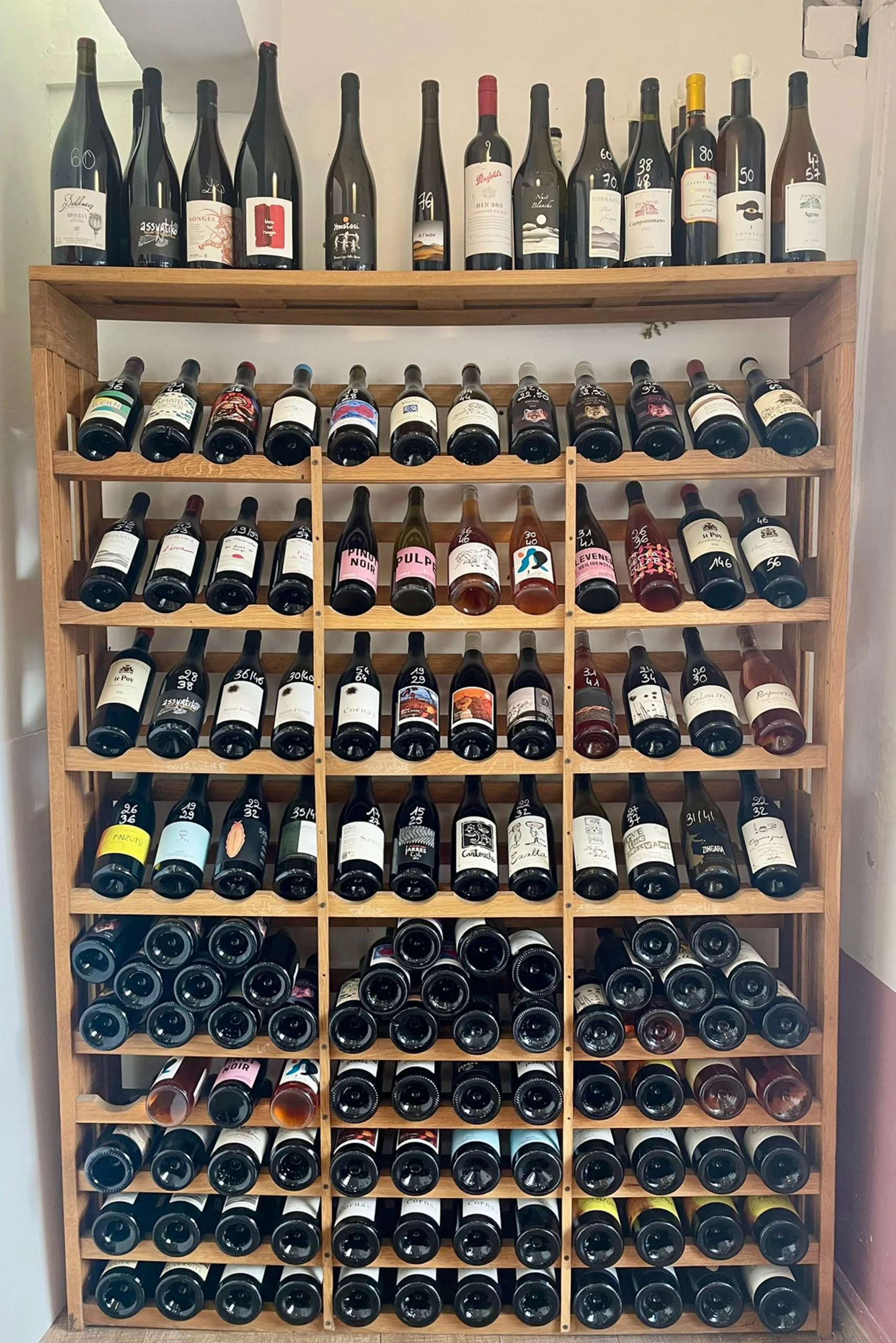 Cave à vin du restaurant Azimut Comptoir Méditerranéen à Aix-en-Provence